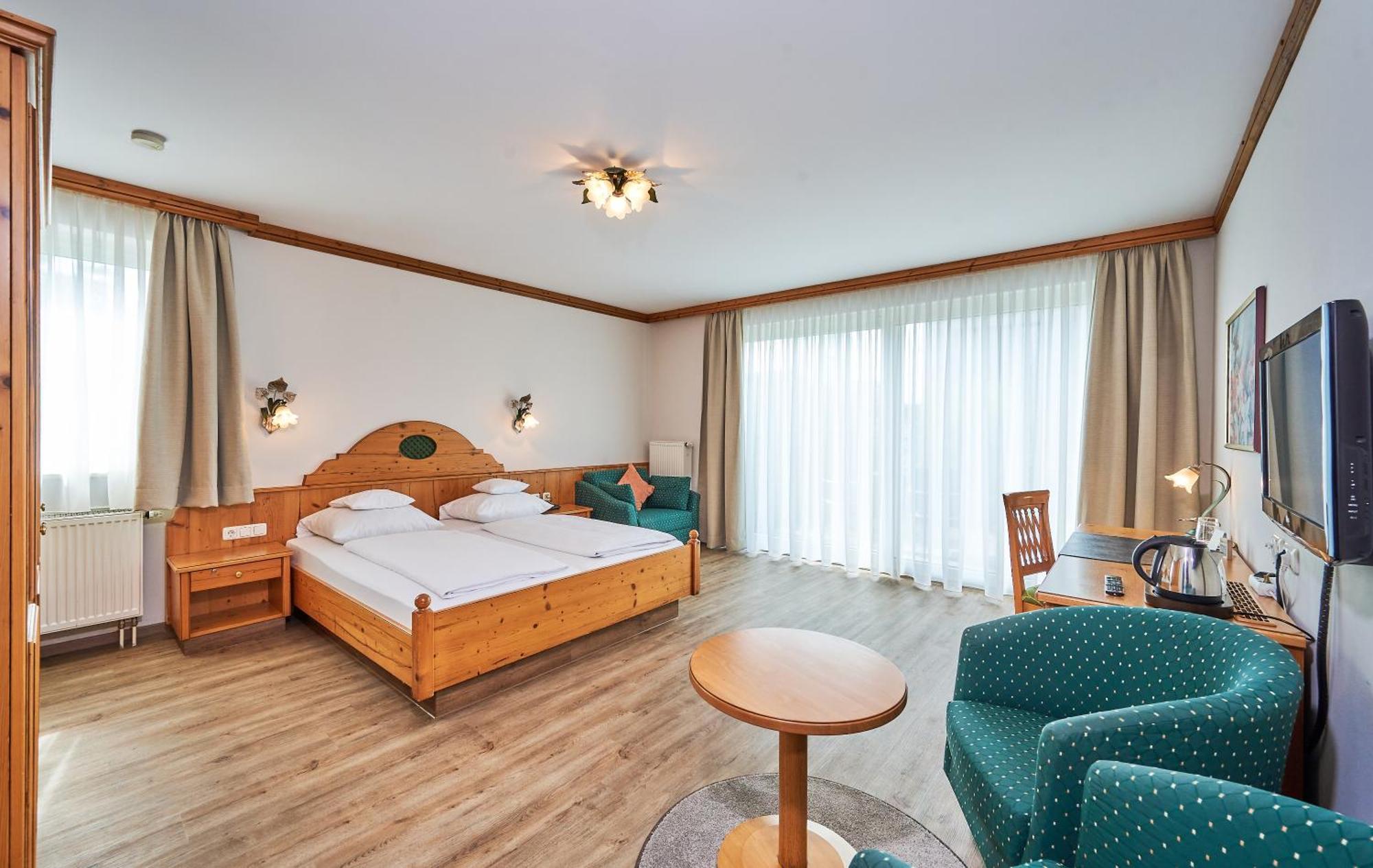 Hotel Am See นอยเทราบลิง ห้อง รูปภาพ